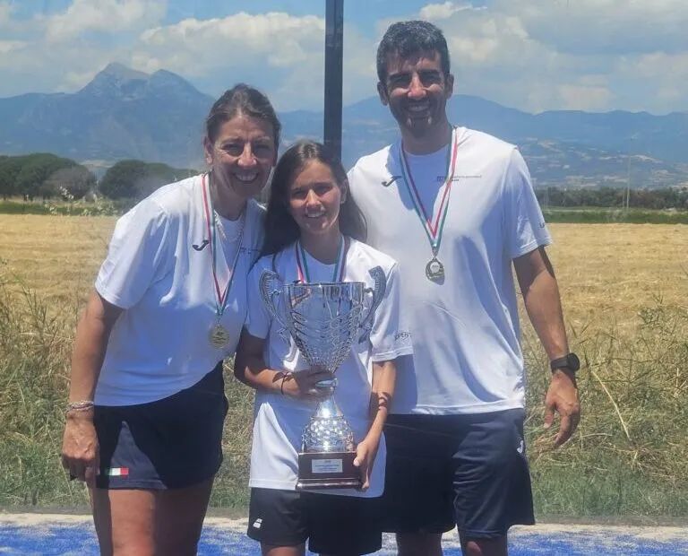 Padel, Maria Sole Sargolini vince il titolo italiano con la rappresentativa del Lazio - TRC Giornale
