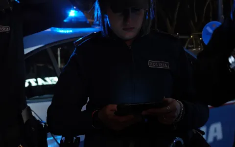Serata da incubo per una turista coreana scippata all'Esquilino appena arrivata a Roma