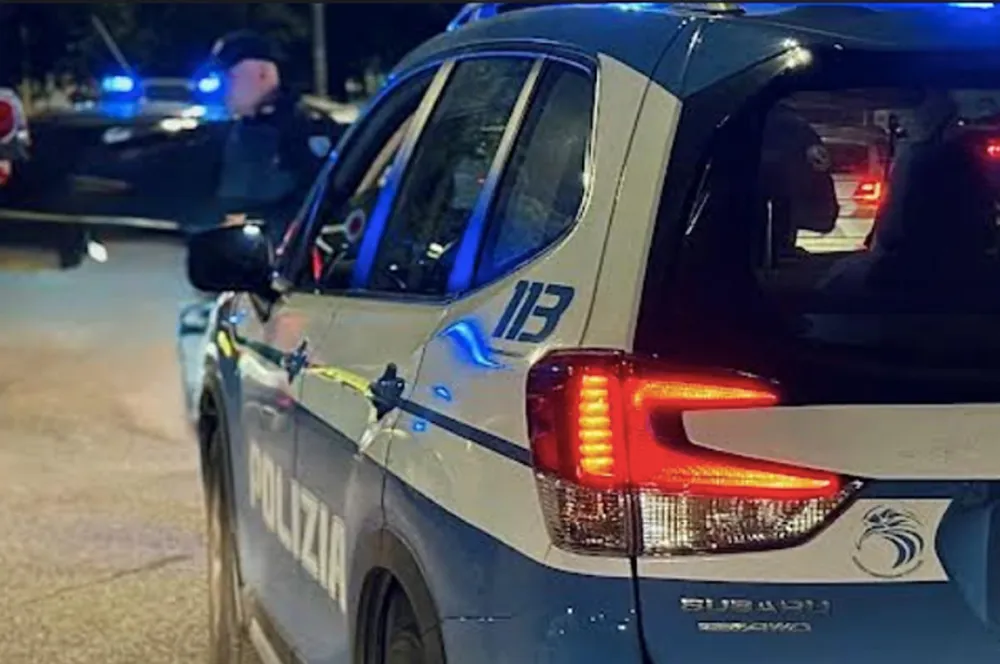 Rapina in un supermercato di Ostia: indaga la Polizia